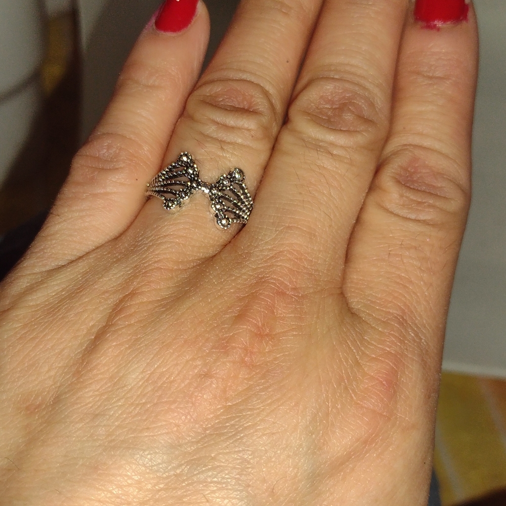 2/$10 Silver Tone Dual Coronet Finger Ring